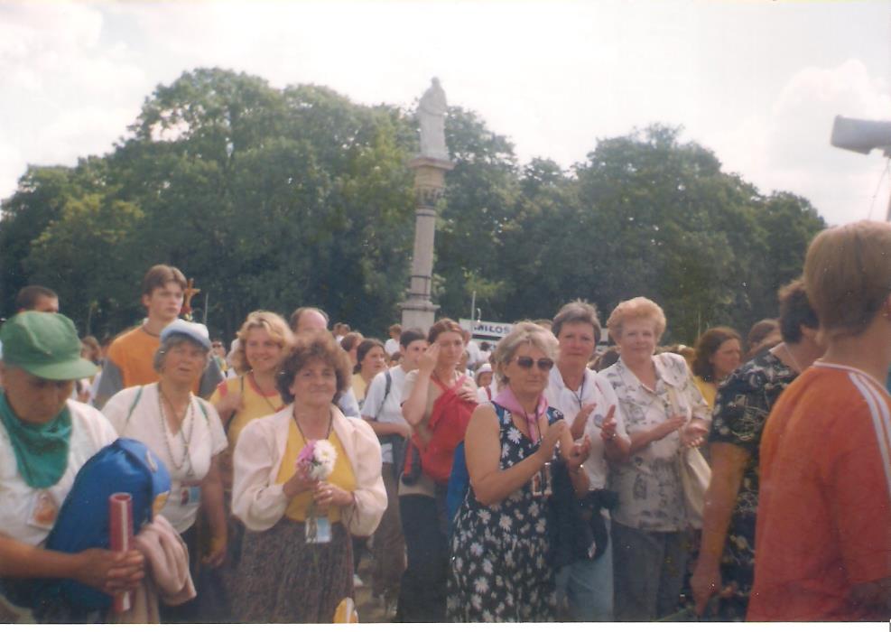 1999d 001